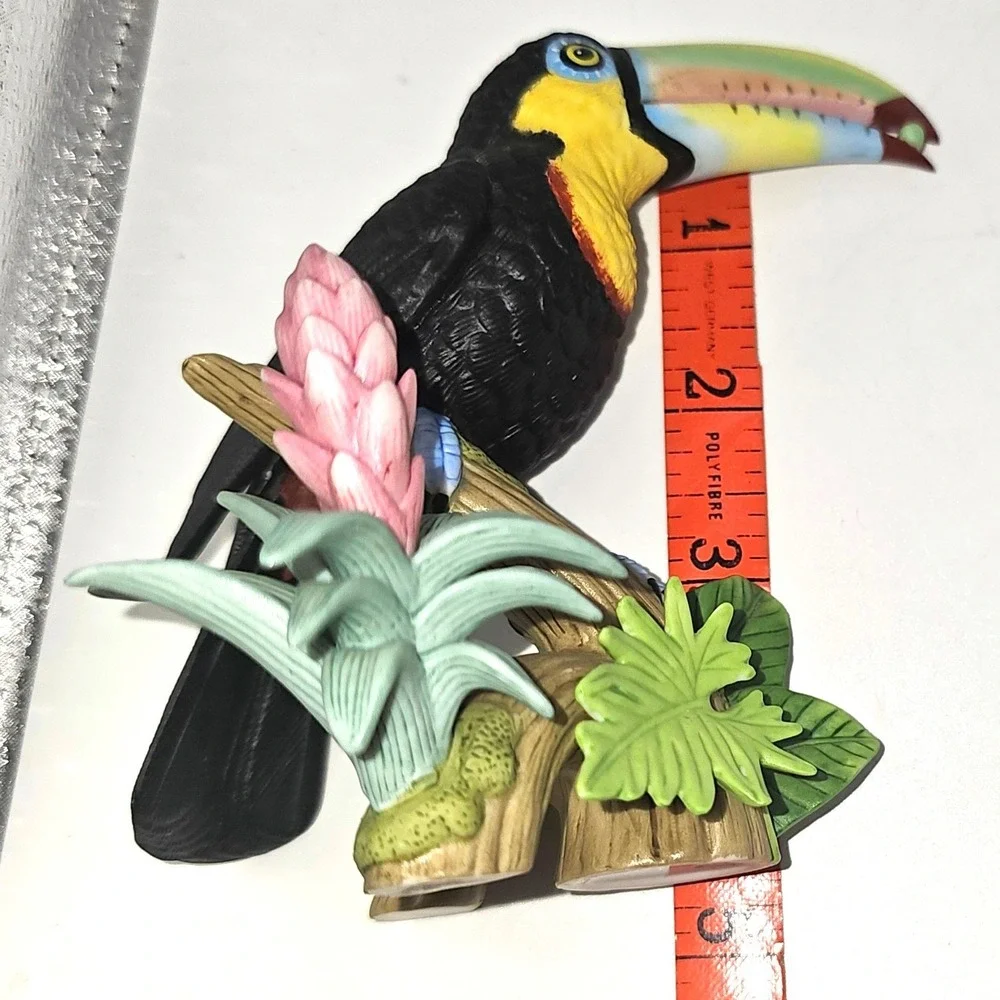 Lenox 2002 Keel-Billed‎ Toucan Bird Porcelain Figurine Tropical Rainforest Decor